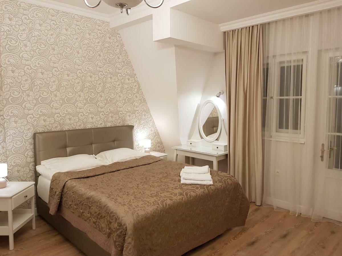 Apartman St. Vladimir Kirche Apartment Marianske Lazne Luaran gambar