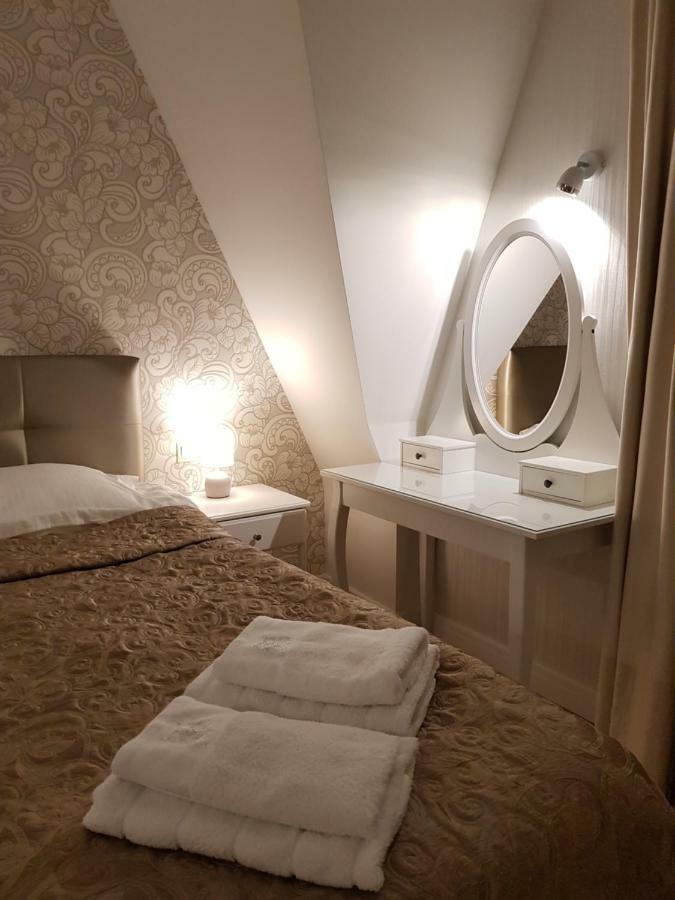 Apartman St. Vladimir Kirche Apartment Marianske Lazne Luaran gambar